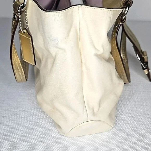 Coach Soho Cream and Gold Leather Tote with Magnetic Enclosure Women's Purse - Picture 12 of 16